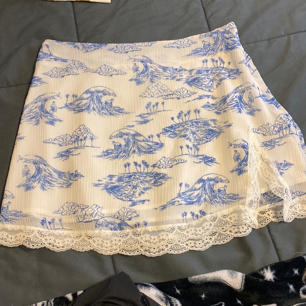 Frankie’s bikinis Boden lace skirt